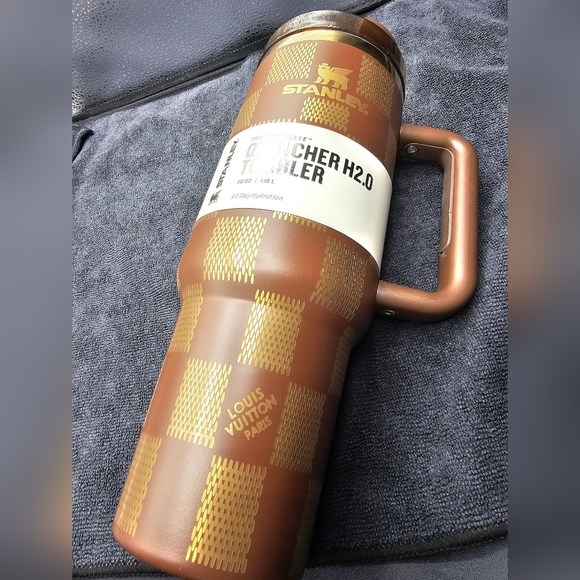 Stanley Brown Checkered Tumbler - Picture 2 of 2